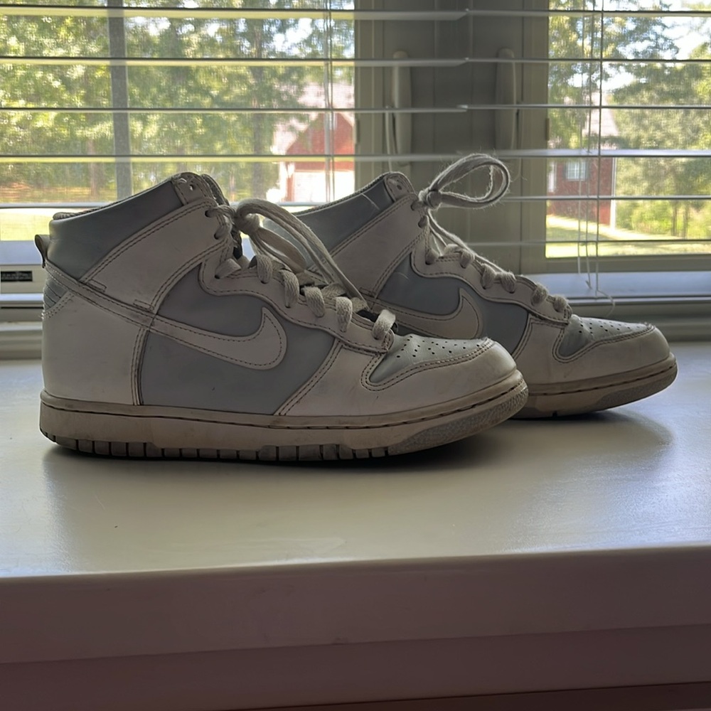 Nike Dunks - Picture 2 of 8